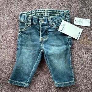 Never used, adorable old navy jeans.